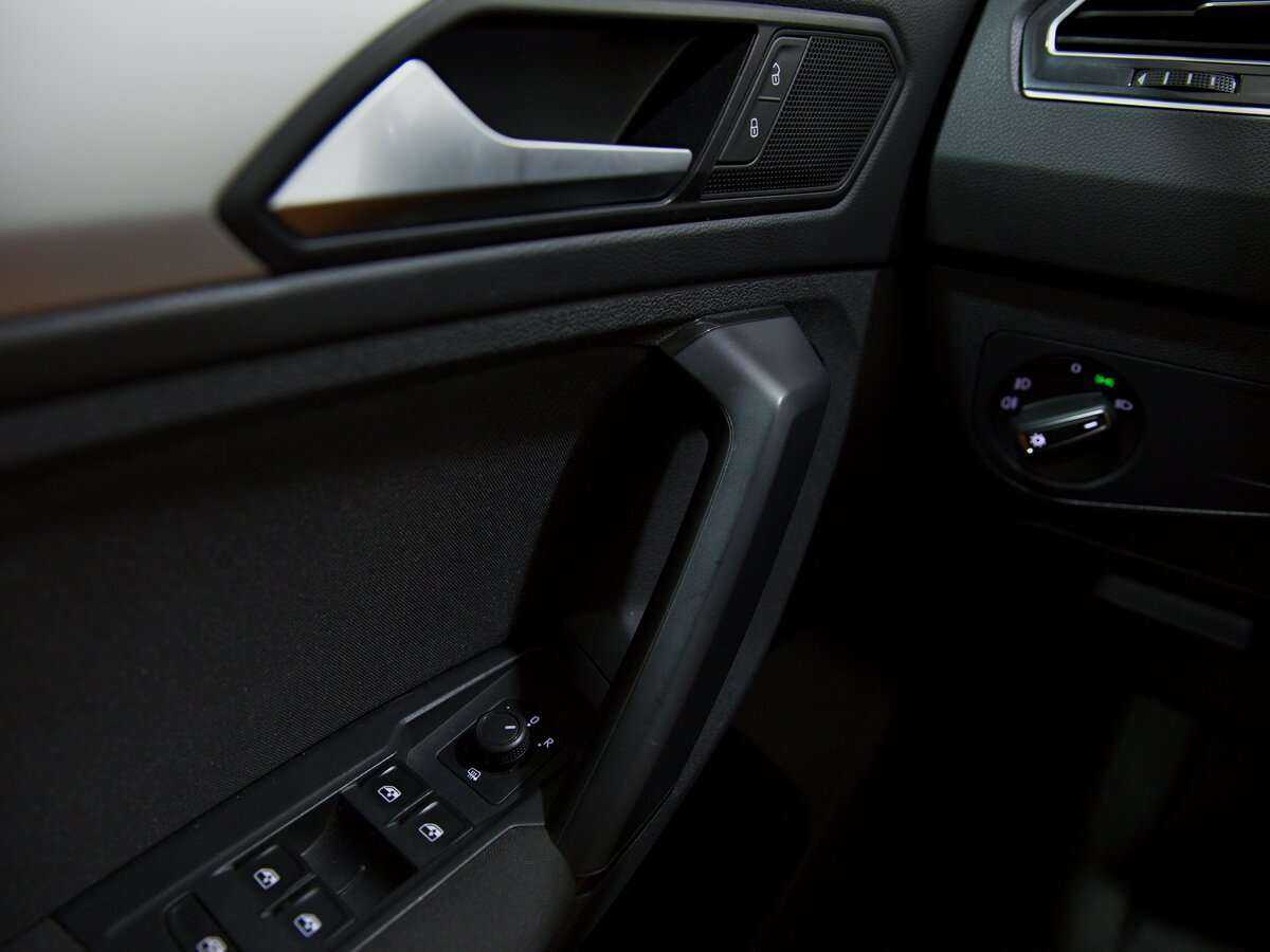 Volkswagen Tiguan 2018 года с пробегом. Фото: #7