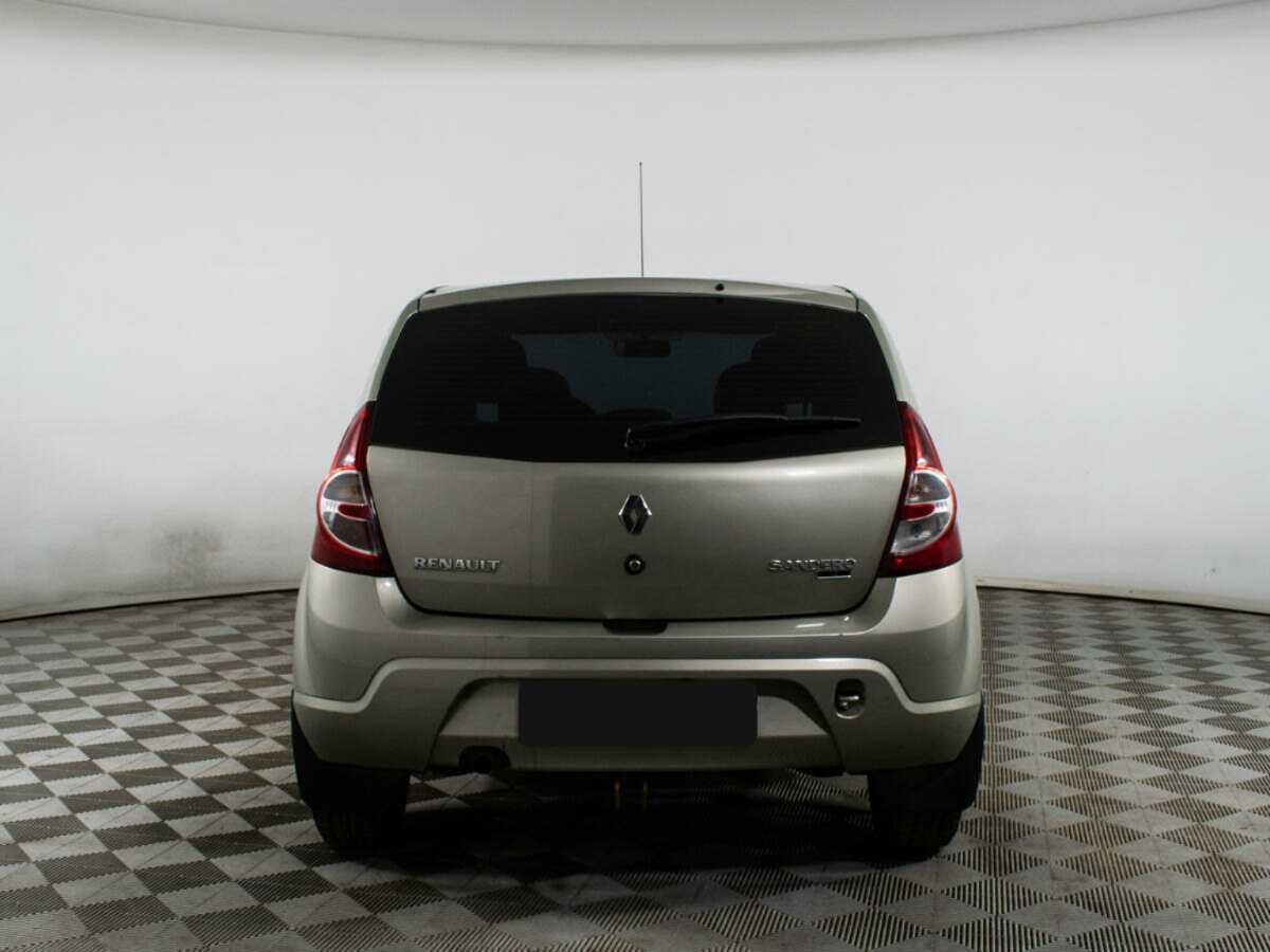 Renault Sandero 2013 года с пробегом. Фото: #4
