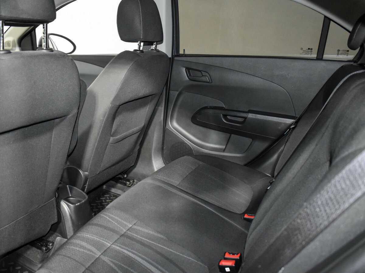 Chevrolet Aveo 2014 года с пробегом. Фото: #11