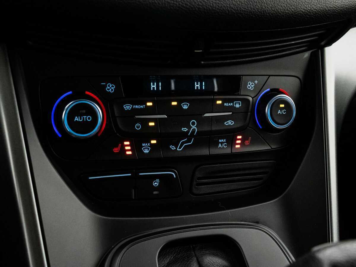 Ford Kuga 2017 года с пробегом. Фото: #9