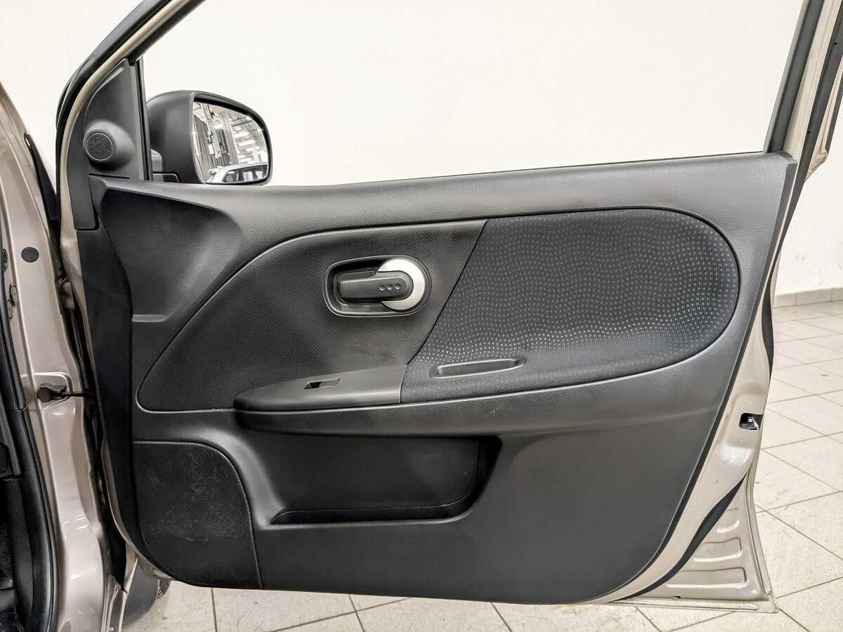 Nissan Note 2013 года с пробегом. Фото: #23