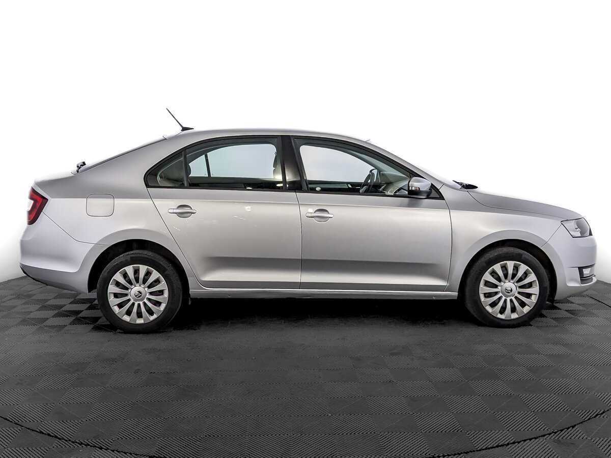 Skoda Rapid 2018 года с пробегом. Фото: #3