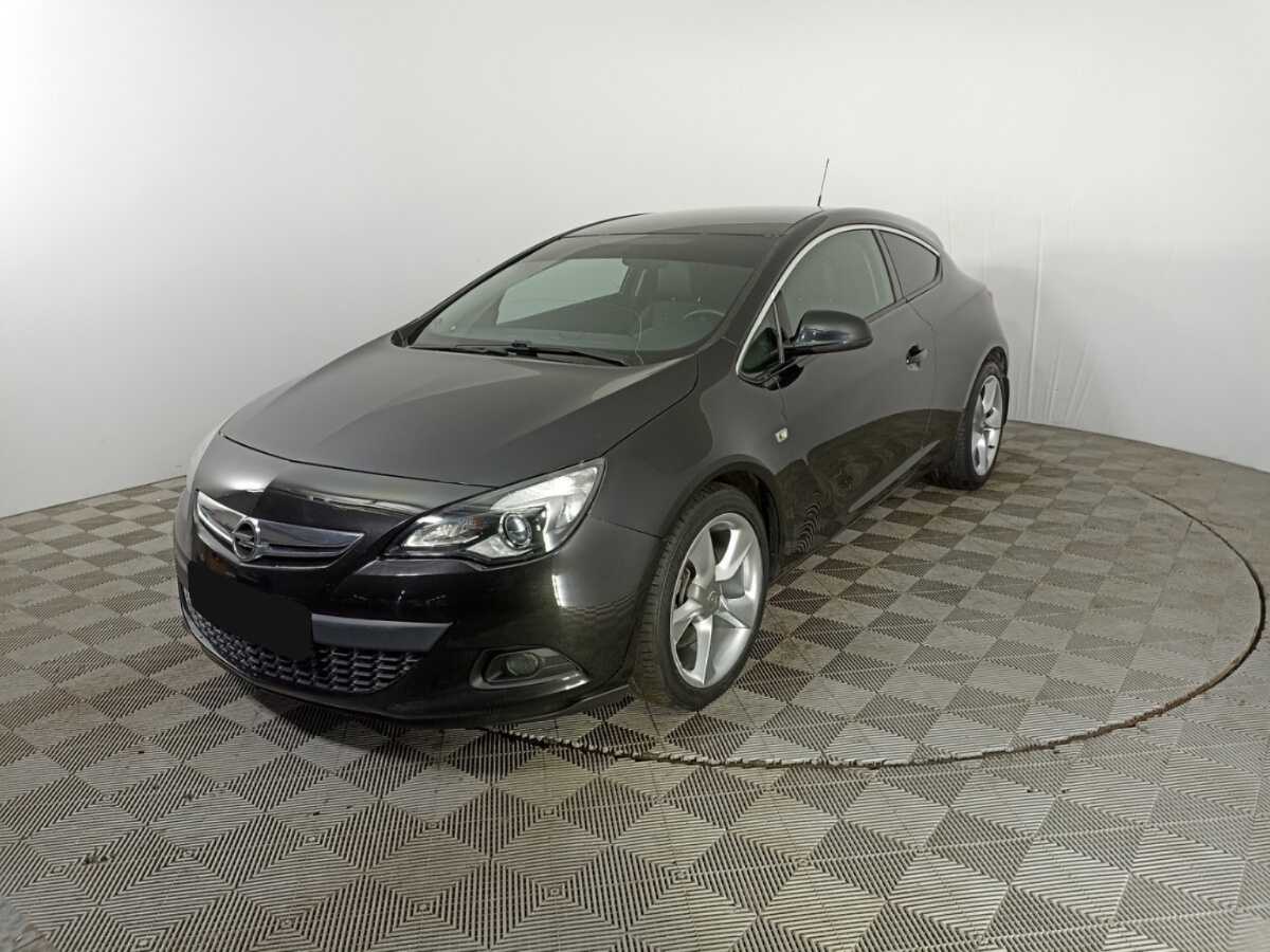Opel Astra 2013 года с пробегом. Посмотреть фото