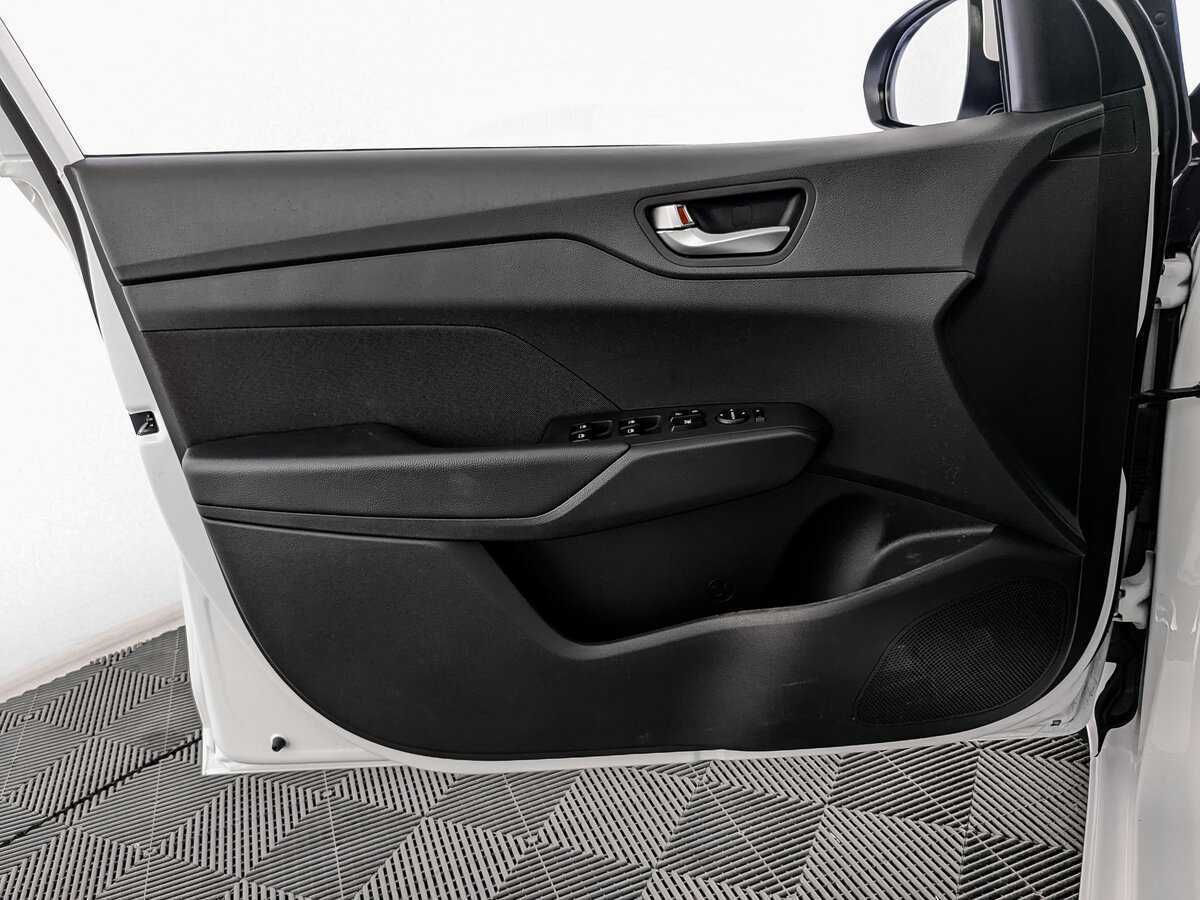 Hyundai Solaris 2022 года с пробегом. Фото: #14