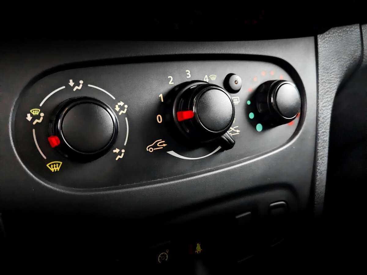 Renault Sandero 2016 года с пробегом. Фото: #17