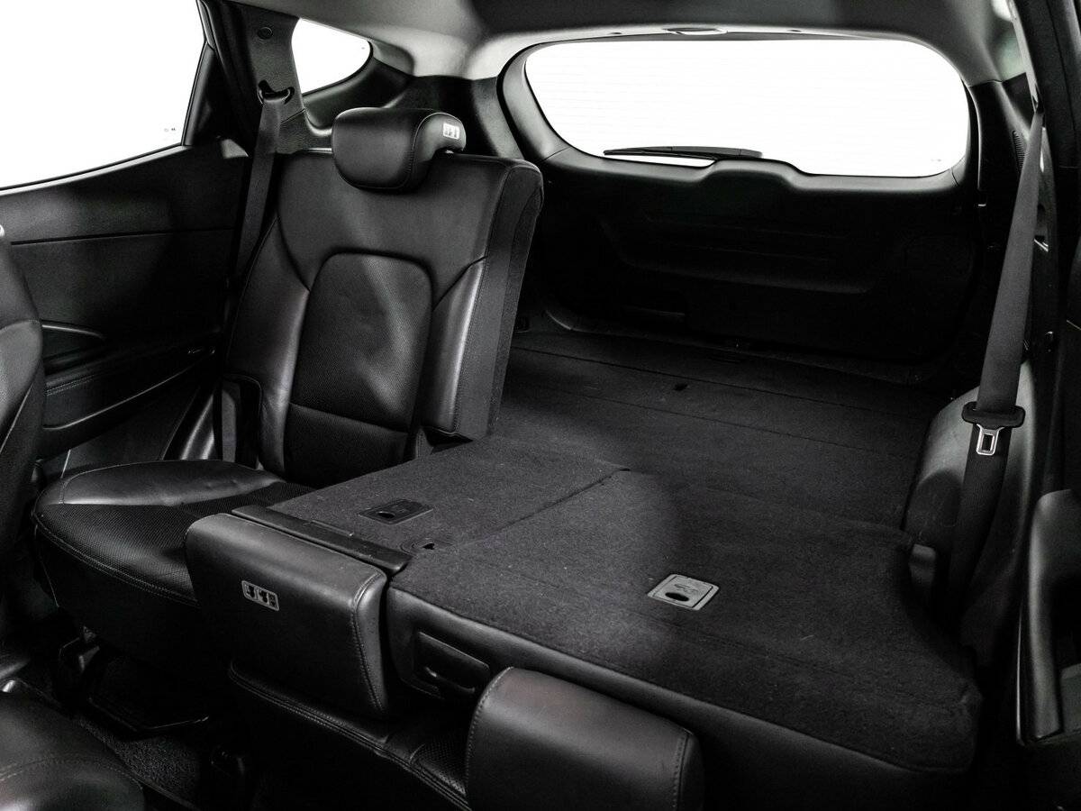 Hyundai Santa Fe 2018 года с пробегом. Фото: #18