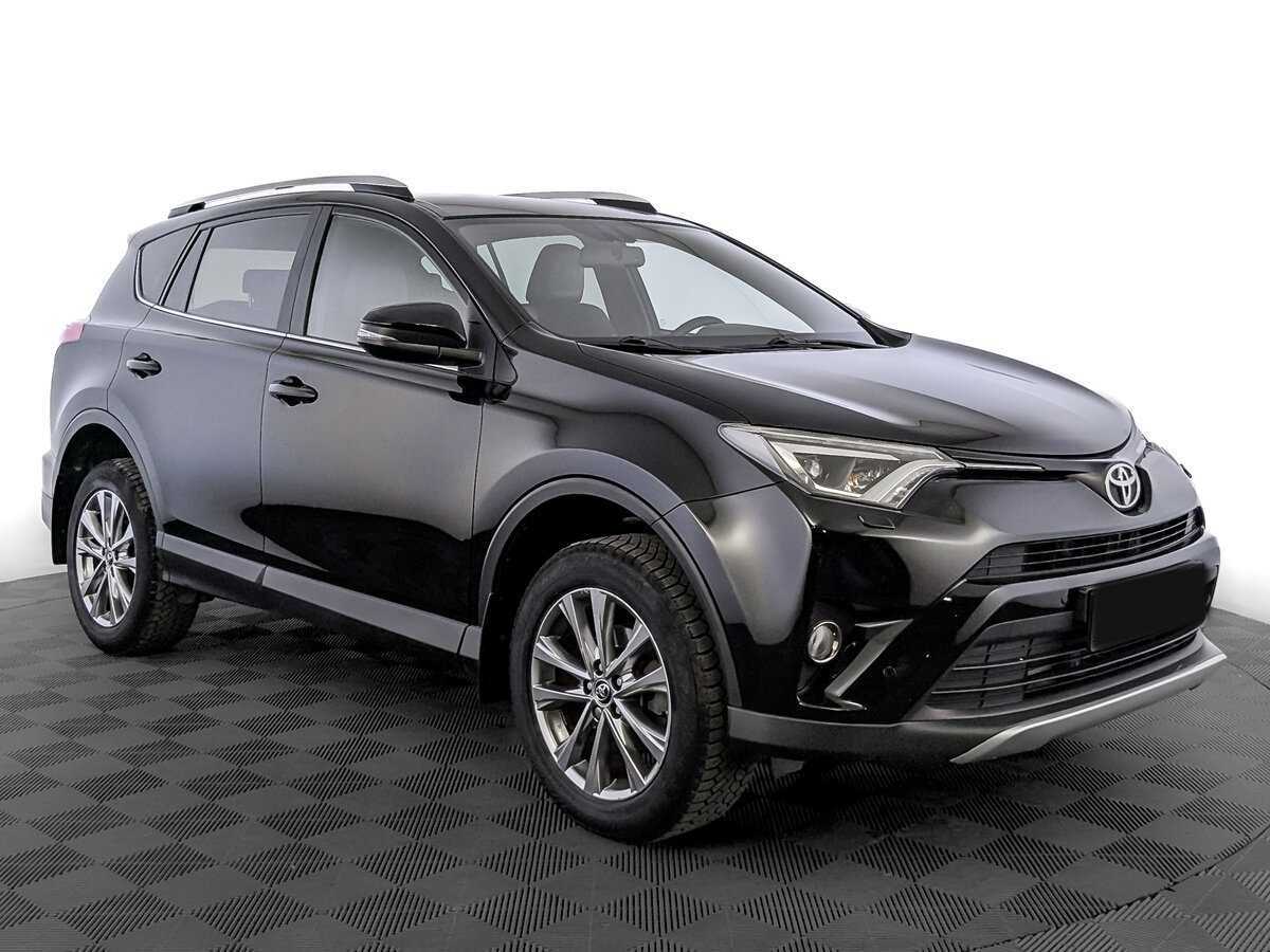 Toyota RAV4 2017 года с пробегом. Фото: #2