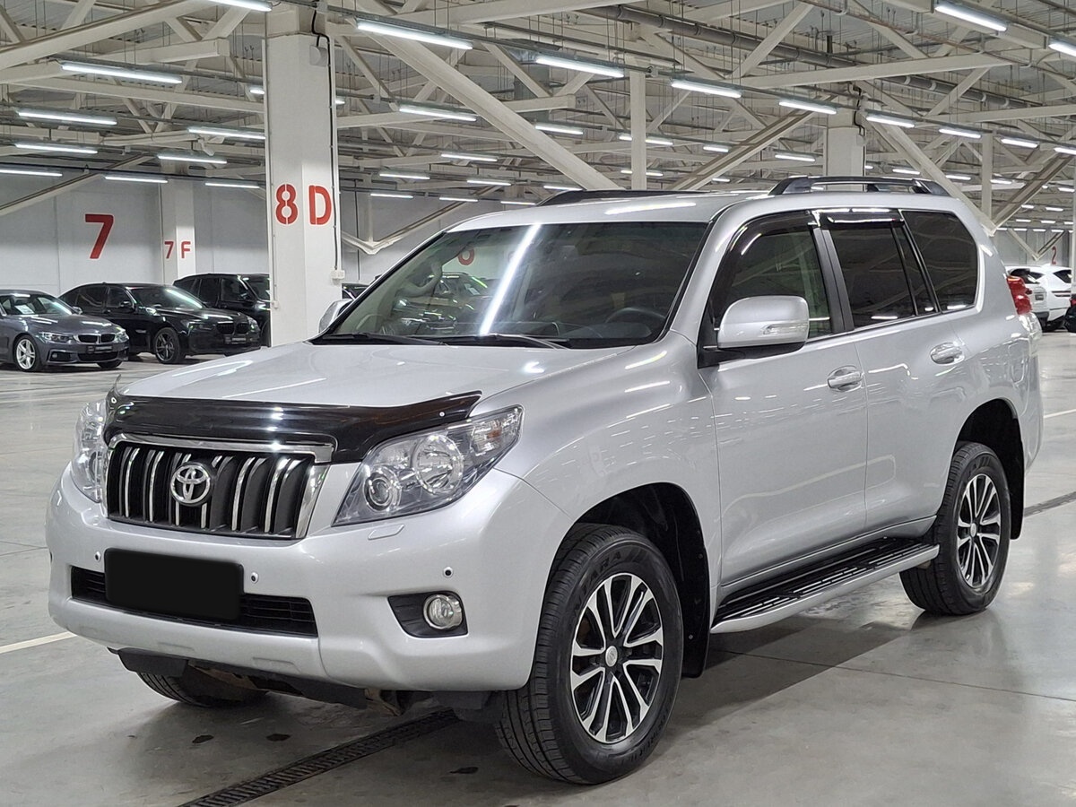 Toyota Land Cruiser Prado 2012 года с пробегом. Посмотреть фото