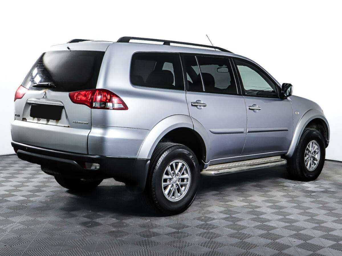Mitsubishi Pajero Sport 2014 года с пробегом. Фото: #4
