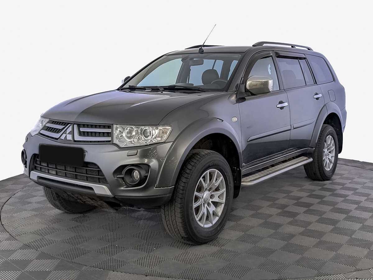 Mitsubishi Pajero Sport 2013 года с пробегом. Посмотреть фото