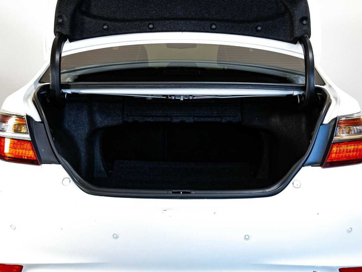 Toyota Camry 2015 года с пробегом. Фото: #19