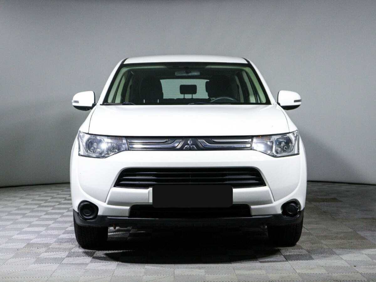 Mitsubishi Outlander 2013 года с пробегом. Фото: #1