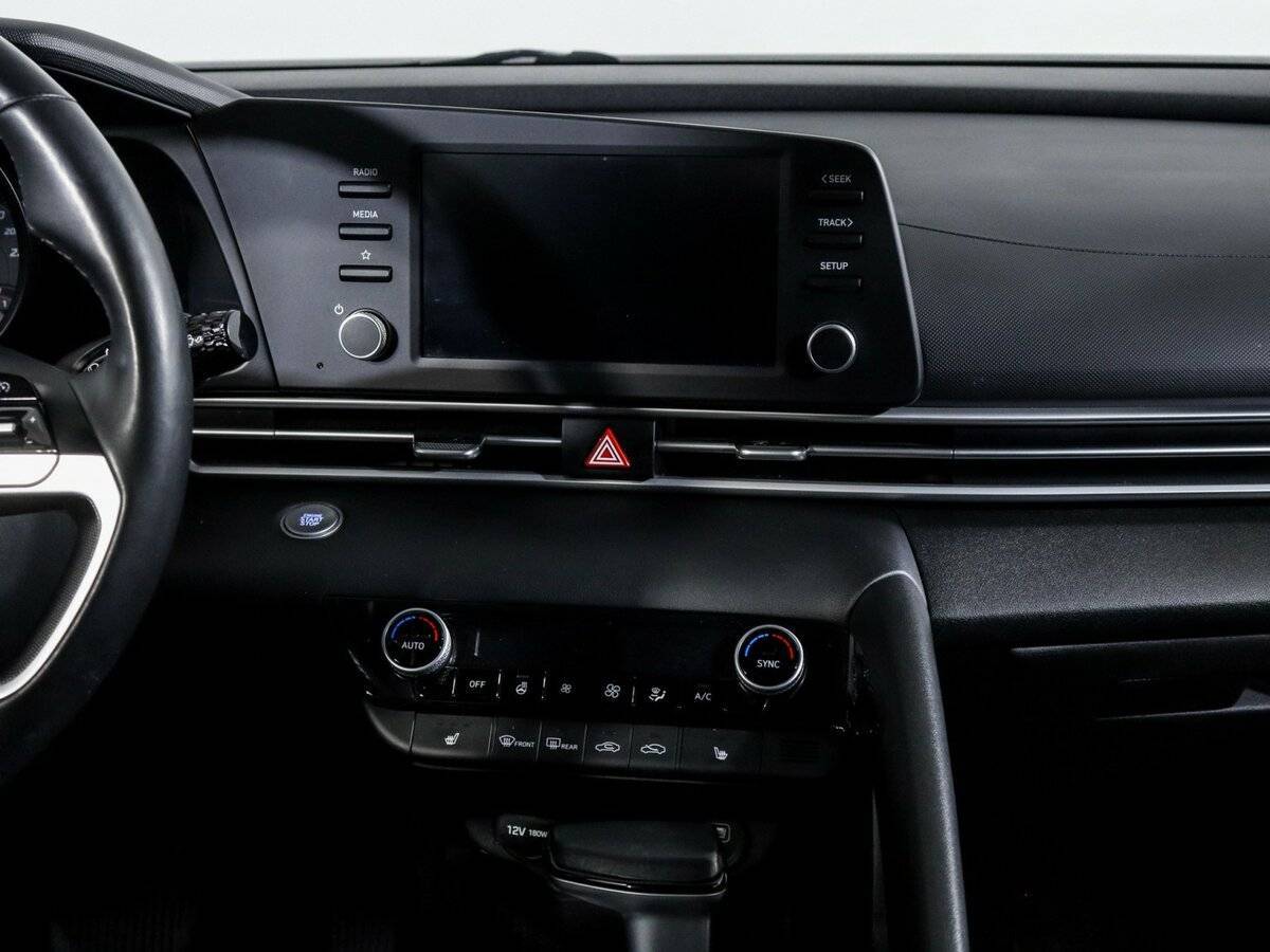 Hyundai Elantra 2021 года с пробегом. Фото: #8