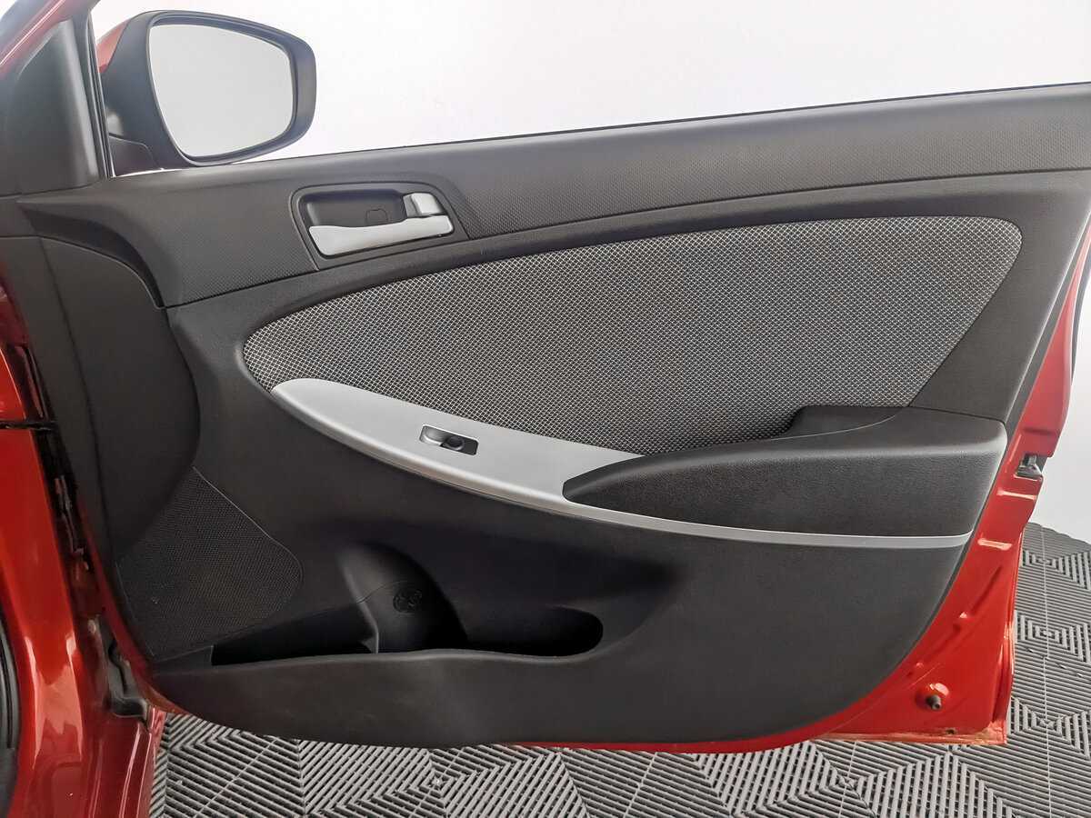 Hyundai Solaris 2012 года с пробегом. Фото: #19