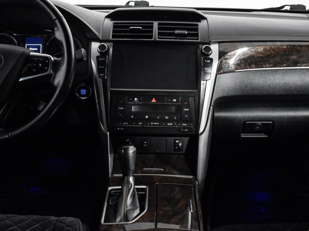 Toyota Camry 2018 года с пробегом. Фото: #14