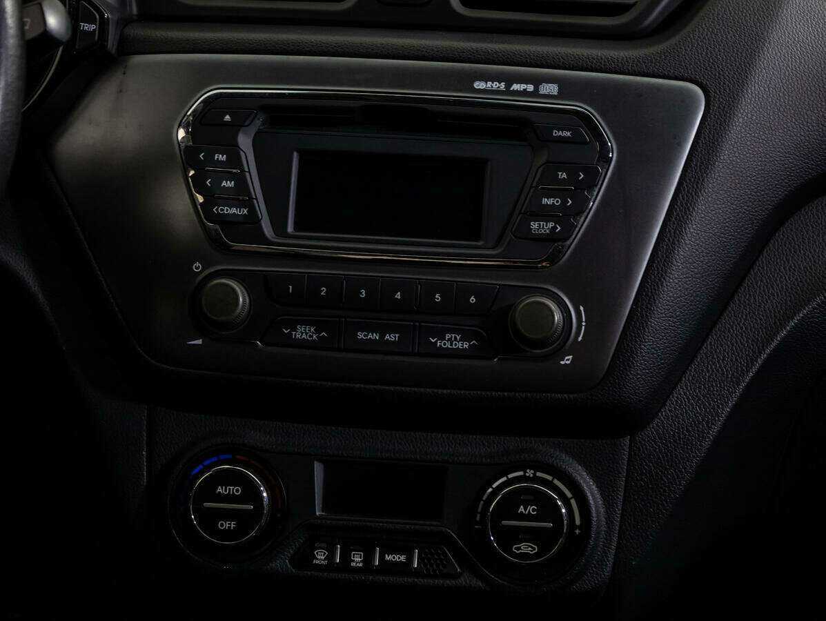 Kia Rio 2012 года с пробегом. Фото: #13