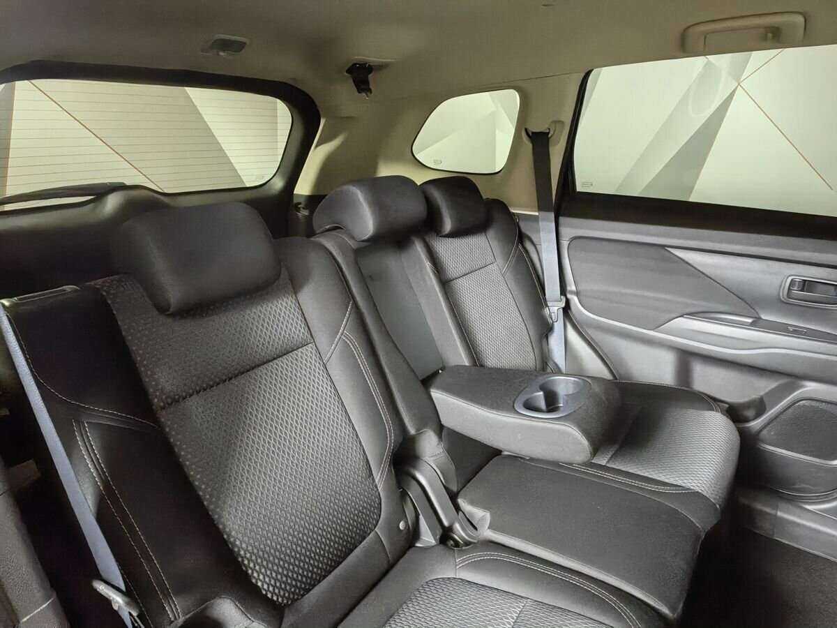 Mitsubishi Outlander 2020 года с пробегом. Фото: #11