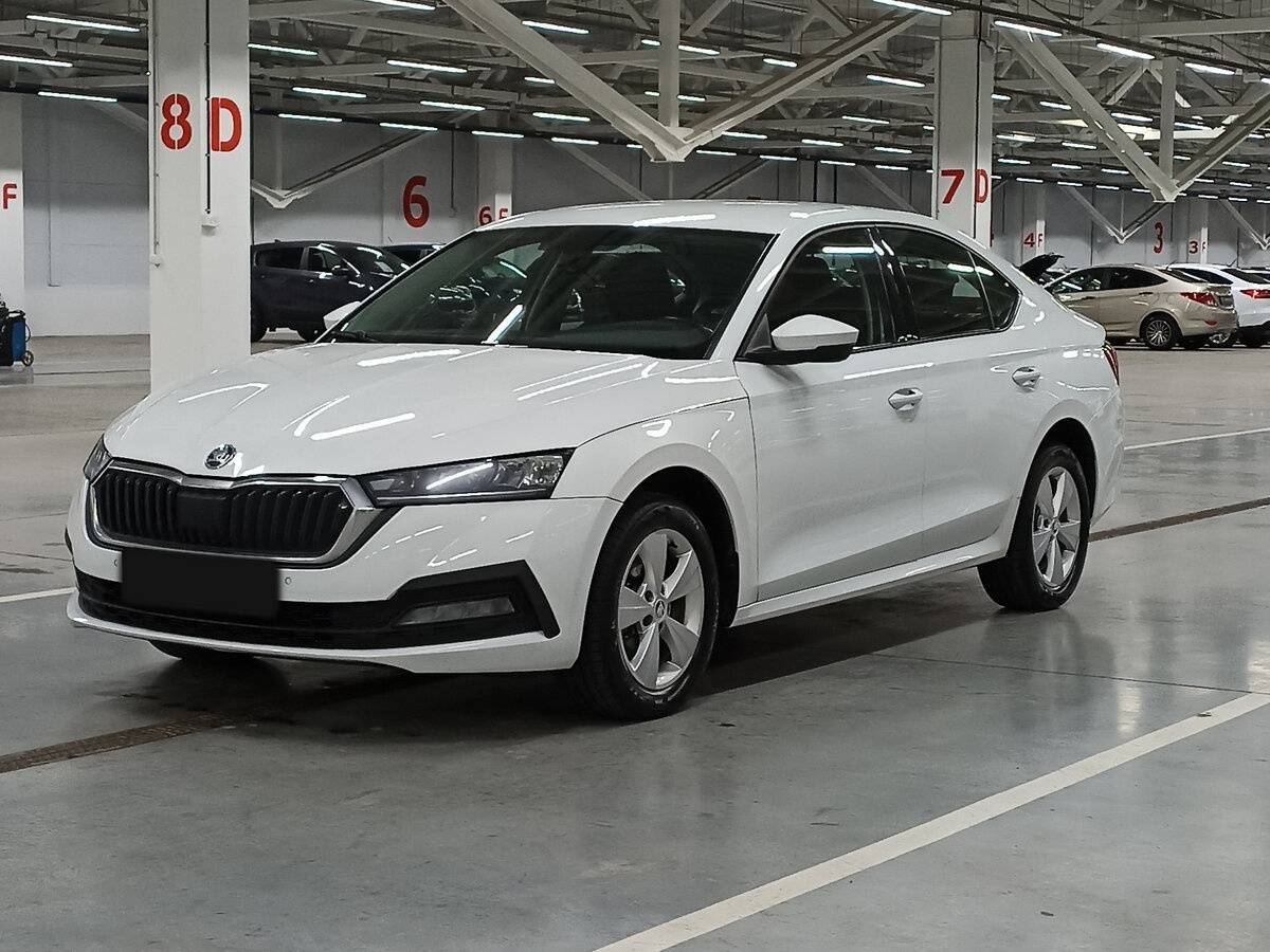 Skoda Octavia 2021 года с пробегом. Посмотреть фото