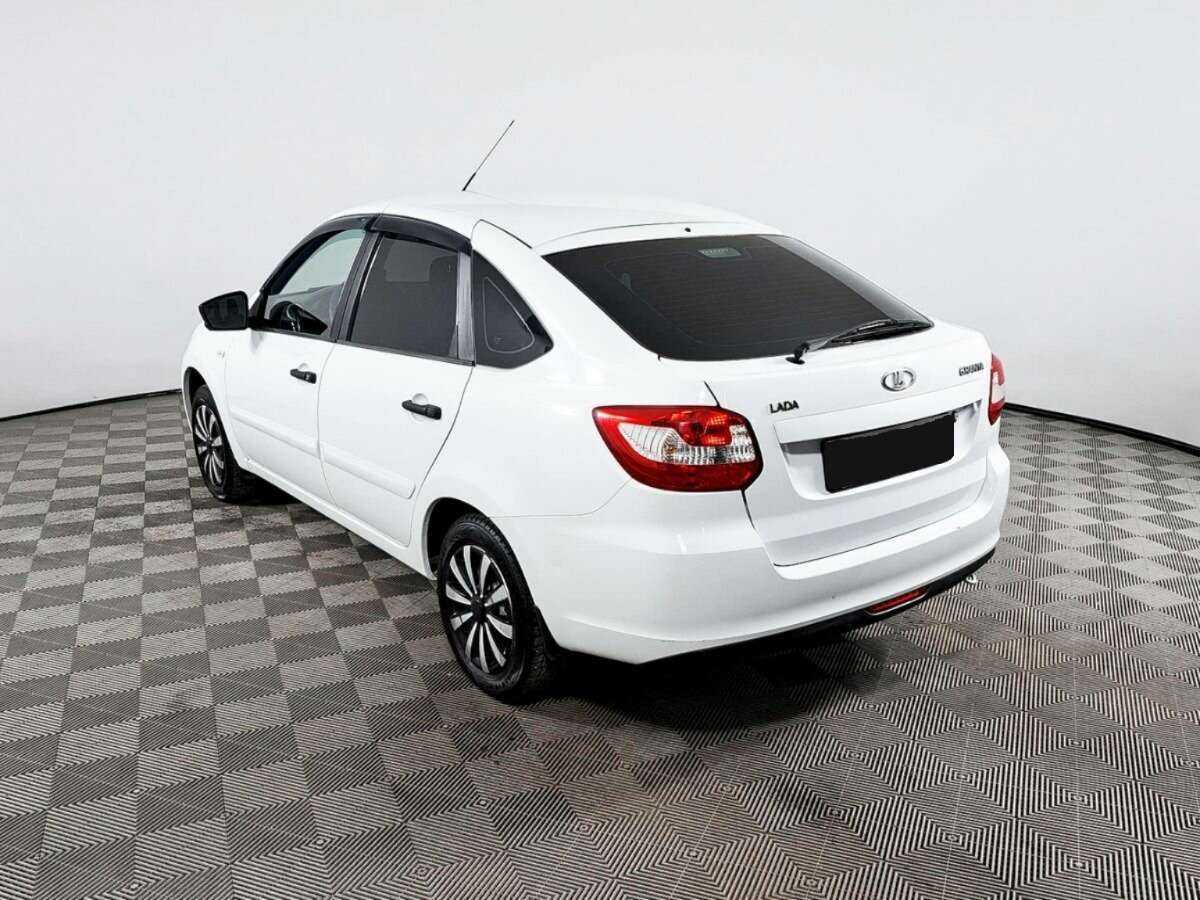 Lada (ВАЗ) Granta 2018 года с пробегом. Фото: #5