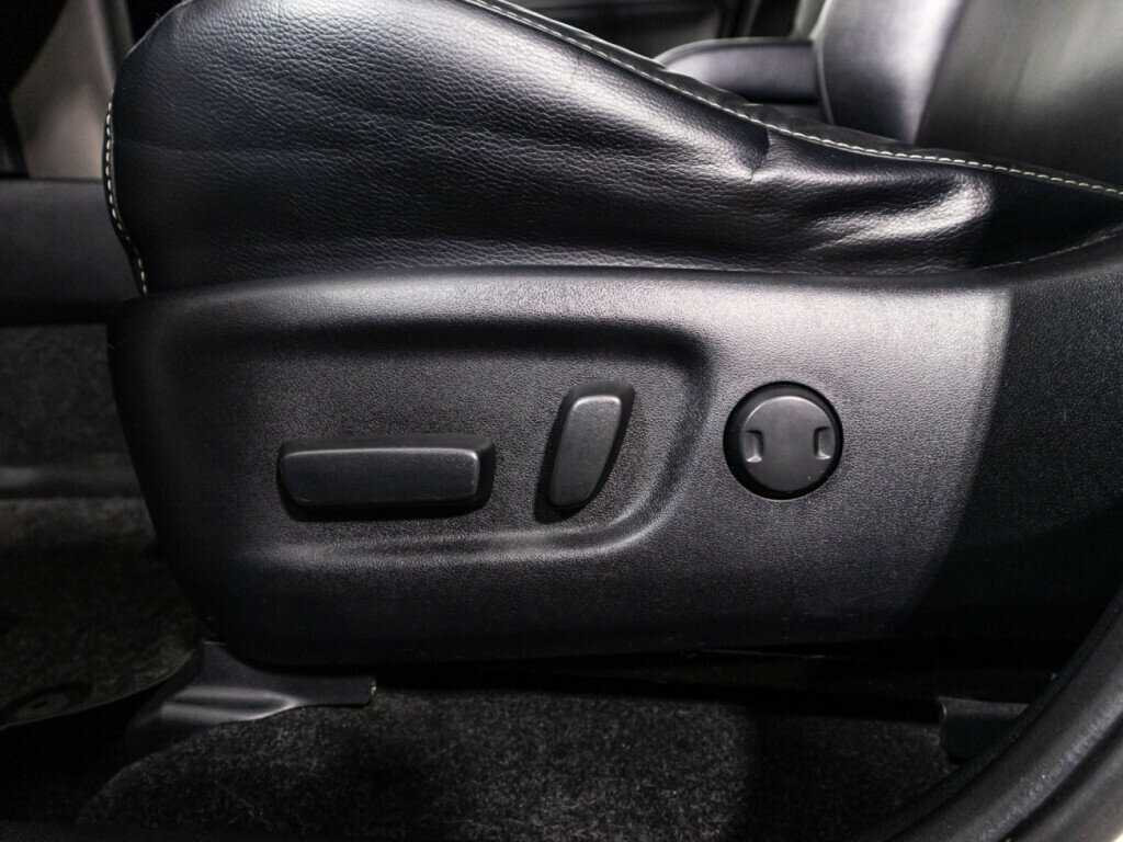 Toyota RAV4 2017 года с пробегом. Фото: #16