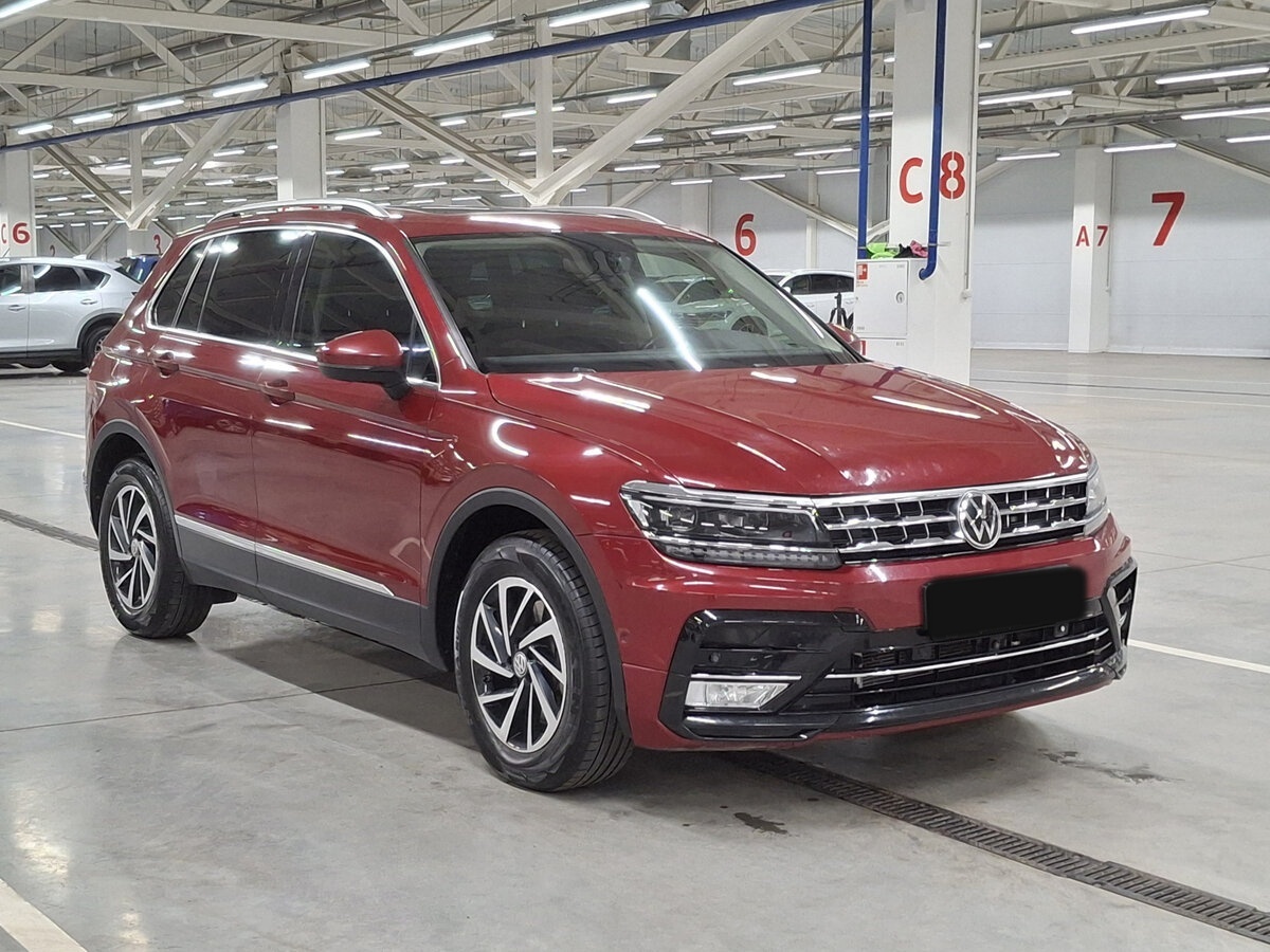 Volkswagen Tiguan 2018 года с пробегом. Фото: #2
