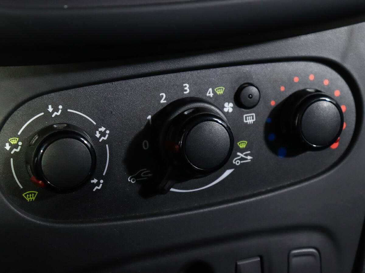 Renault Logan 2018 года с пробегом. Фото: #14