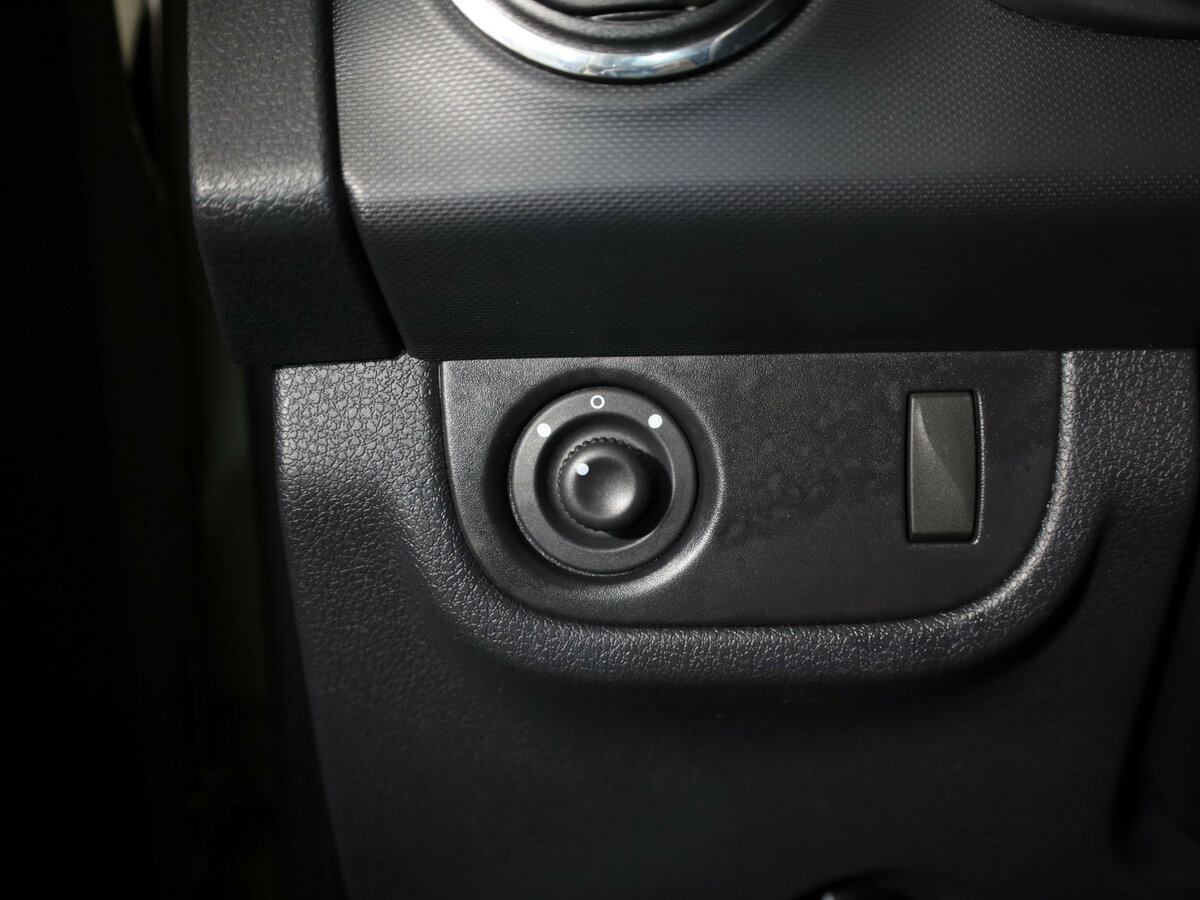 Renault Logan 2015 года с пробегом. Фото: #15