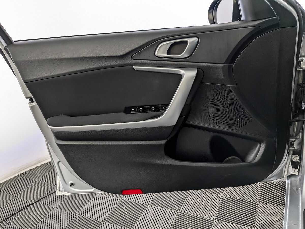 Kia Ceed 2020 года с пробегом. Фото: #13