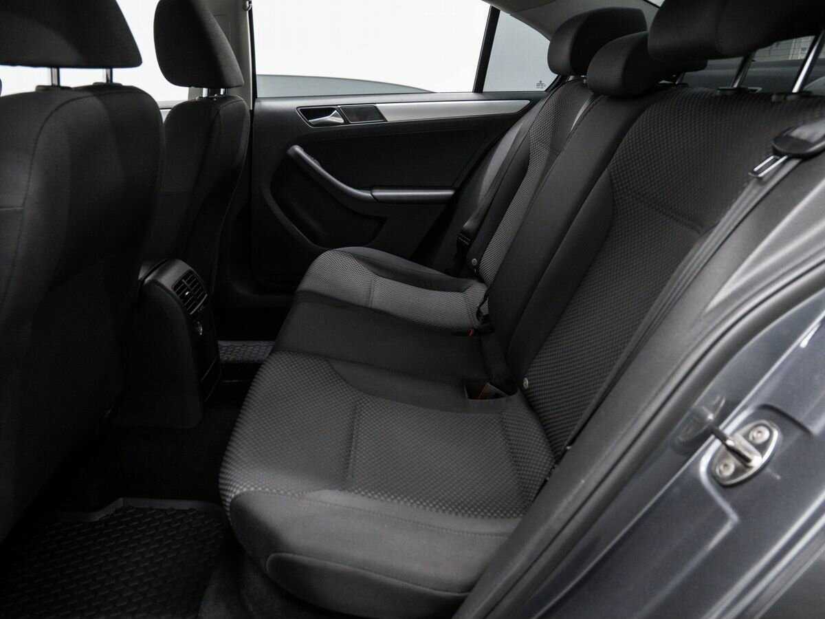 Volkswagen Jetta 2012 года с пробегом. Фото: #12