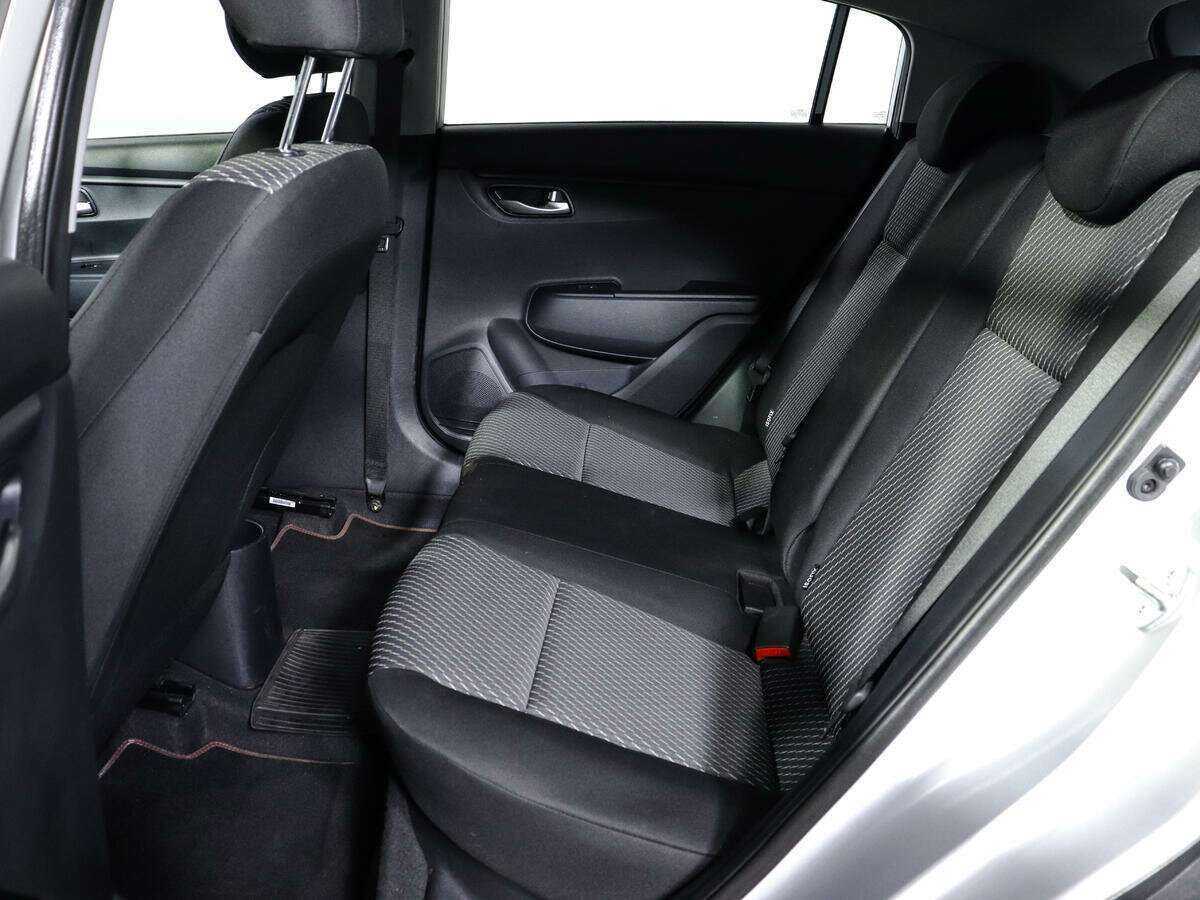 Kia Rio 2018 года с пробегом. Фото: #9