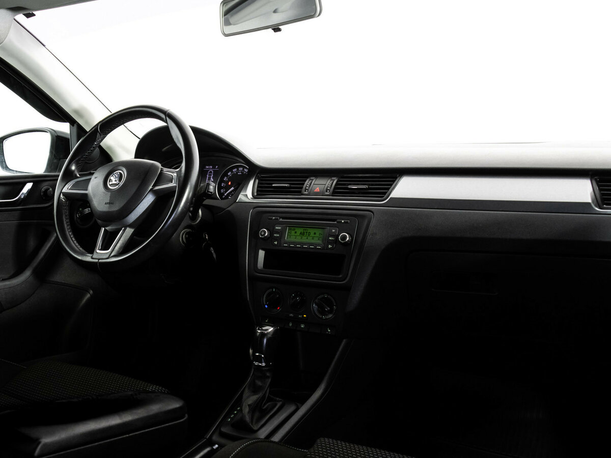 Skoda Rapid 2015 года с пробегом. Фото: #6
