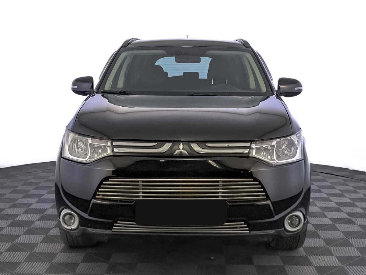 Mitsubishi Outlander 2012 года с пробегом. Фото: #1