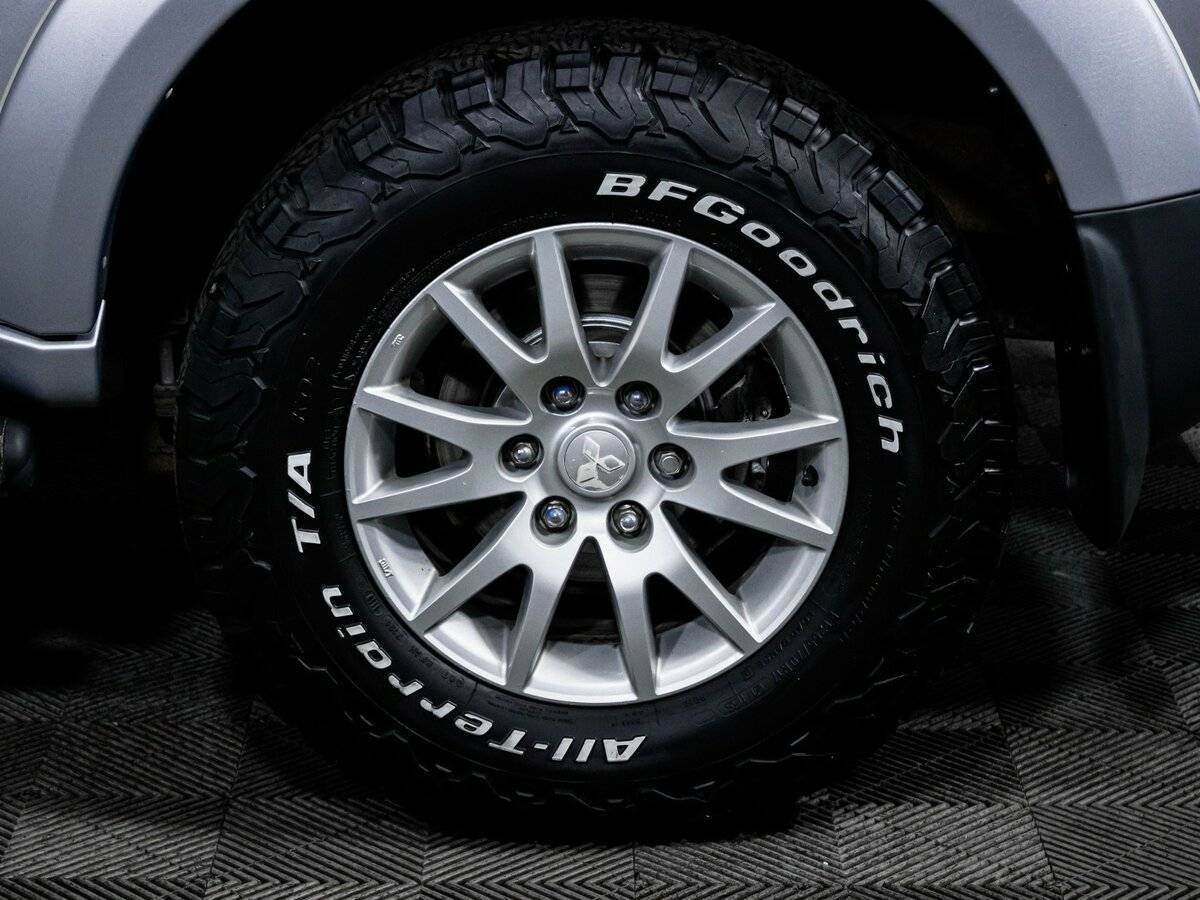 Mitsubishi Pajero Sport 2013 года с пробегом. Фото: #14