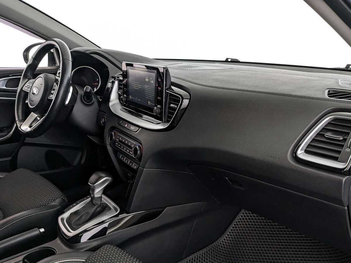Kia Ceed 2021 года с пробегом. Фото: #8