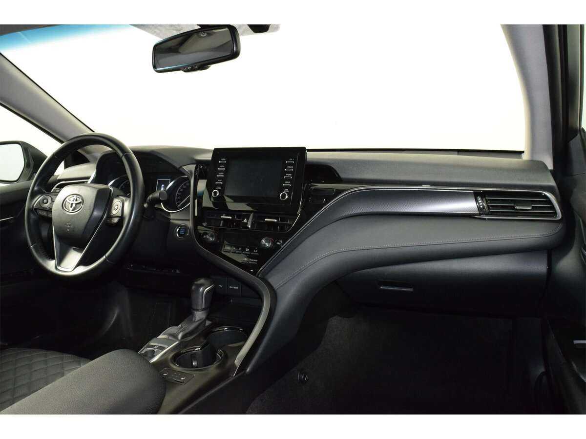 Toyota Camry 2021 года с пробегом. Фото: #8