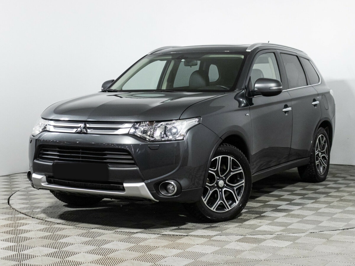 Mitsubishi Outlander 2014 года с пробегом. Посмотреть фото