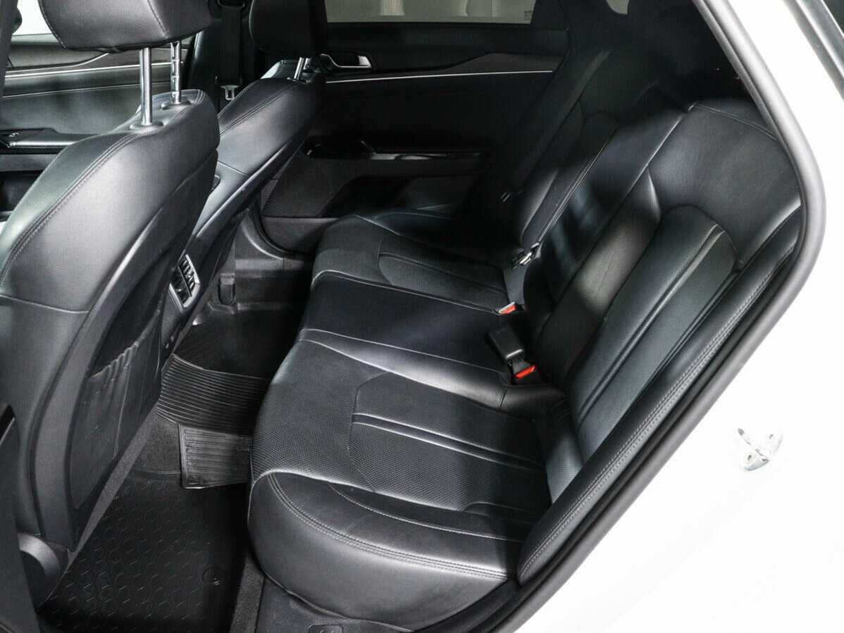 Kia K5 2021 года с пробегом. Фото: #9