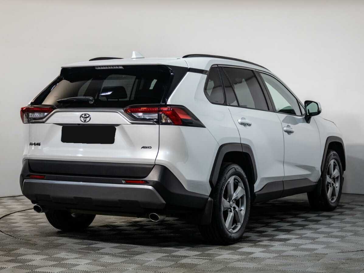 Toyota RAV4 2020 года с пробегом. Фото: #3
