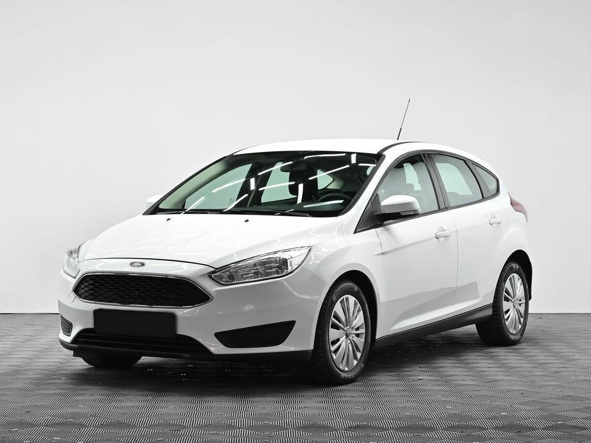 Ford Focus 2016 года с пробегом. Посмотреть фото