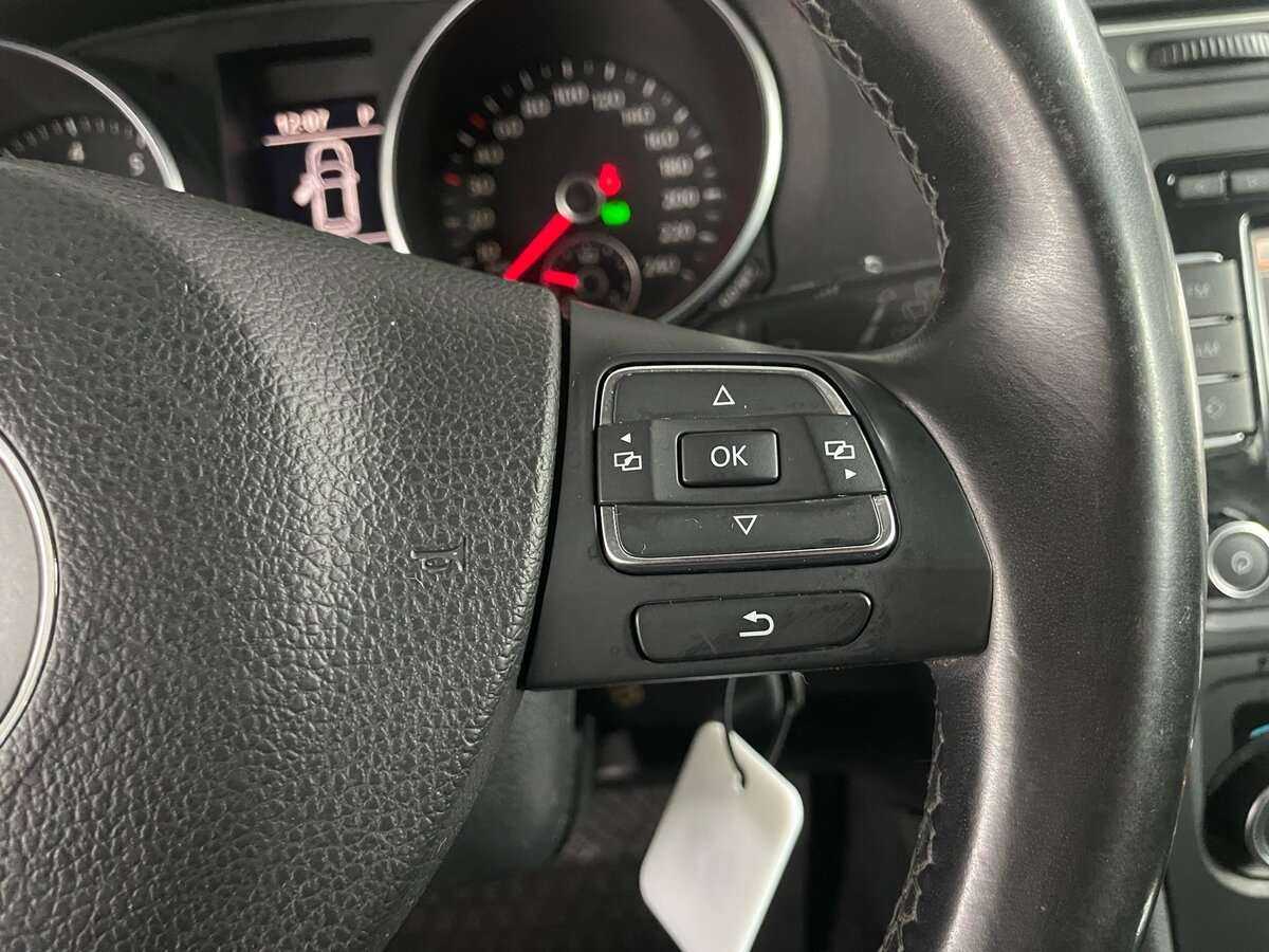 Volkswagen Golf 2012 года с пробегом. Фото: #11