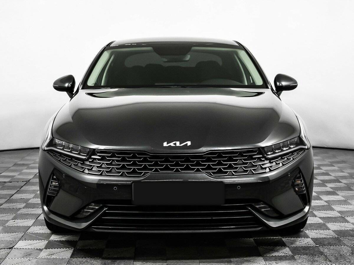 Kia K5 2023 года с пробегом. Фото: #1