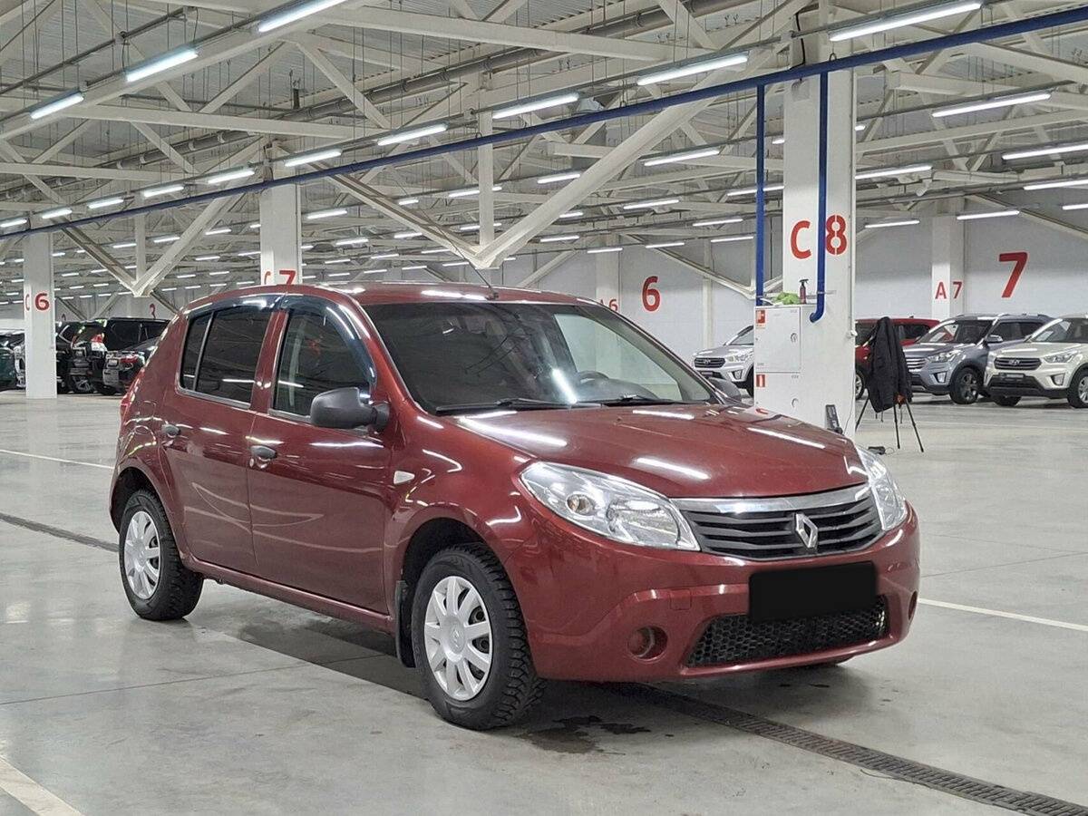 Renault Sandero 2014 года с пробегом. Фото: #2