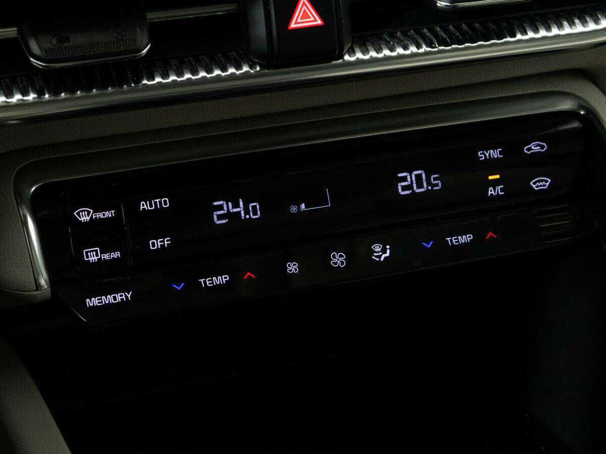 Kia K5 2021 года с пробегом. Фото: #21