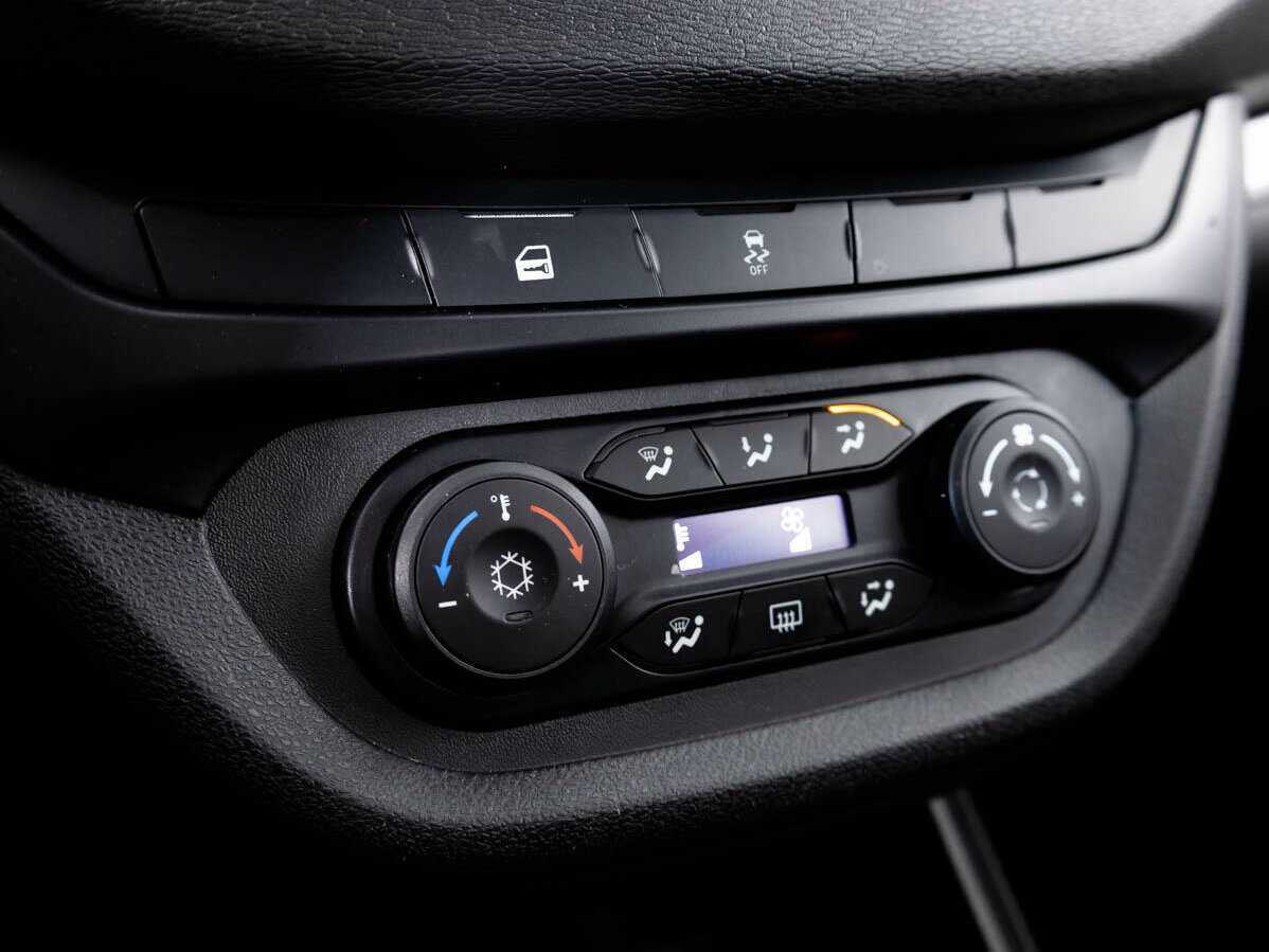 Lada (ВАЗ) Vesta 2022 года с пробегом. Фото: #13