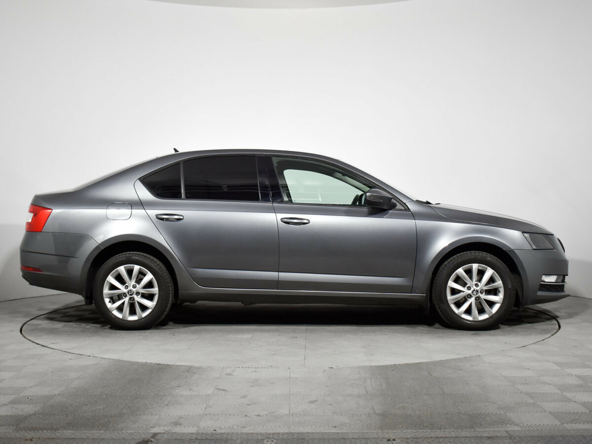 Skoda Octavia 2017 года с пробегом. Фото: #3