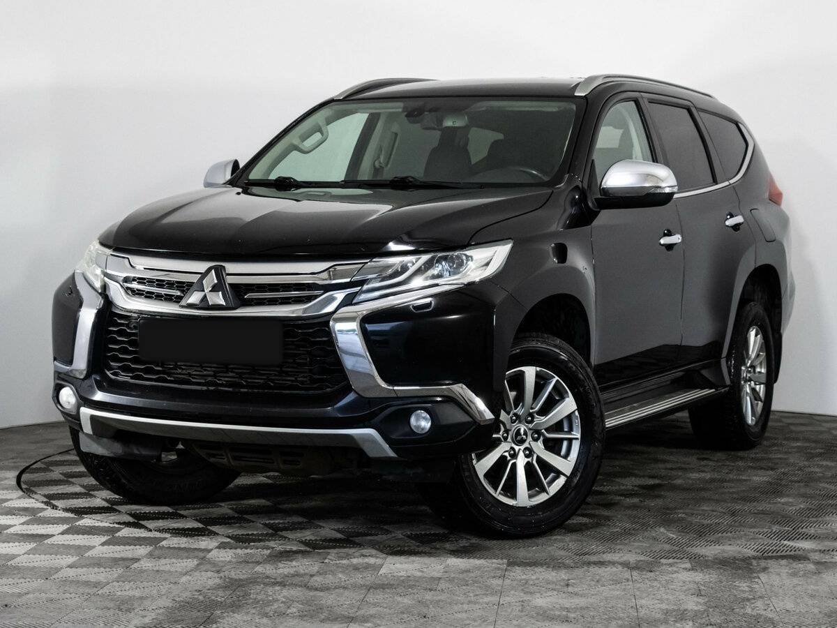 Mitsubishi Pajero Sport 2018 года с пробегом. Фото: #0