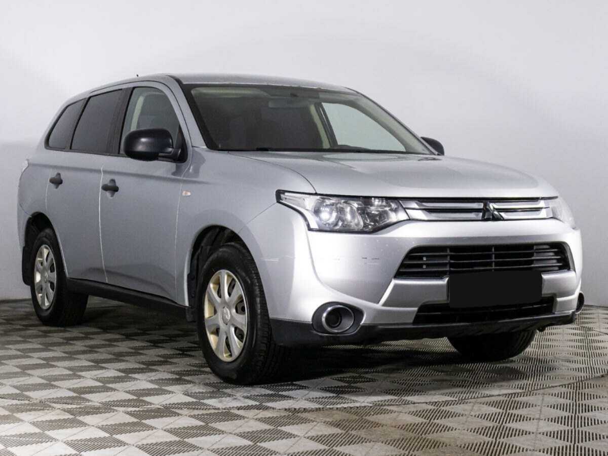 Mitsubishi Outlander 2014 года с пробегом. Фото: #2