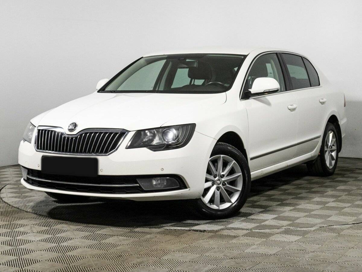 Skoda Superb 2013 года с пробегом. Фото: #0