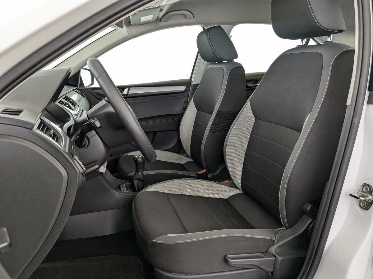 Skoda Rapid 2019 года с пробегом. Фото: #12