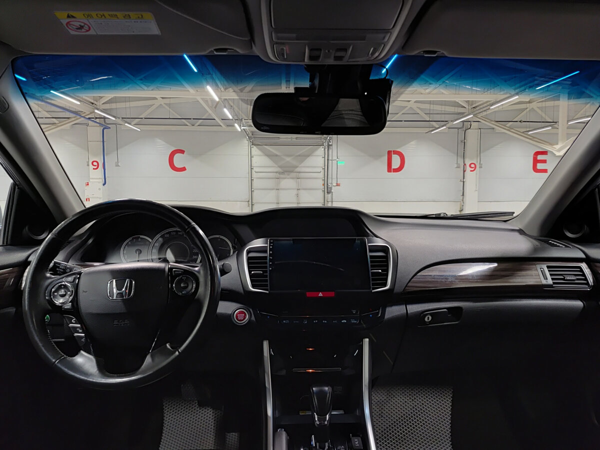 Honda Accord 2016 года с пробегом. Фото: #13